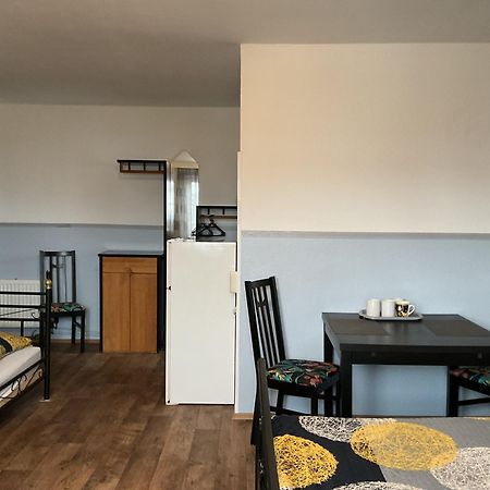 Pension&Hostel Anna - Monteurzimmer ミュンヘン エクステリア 写真