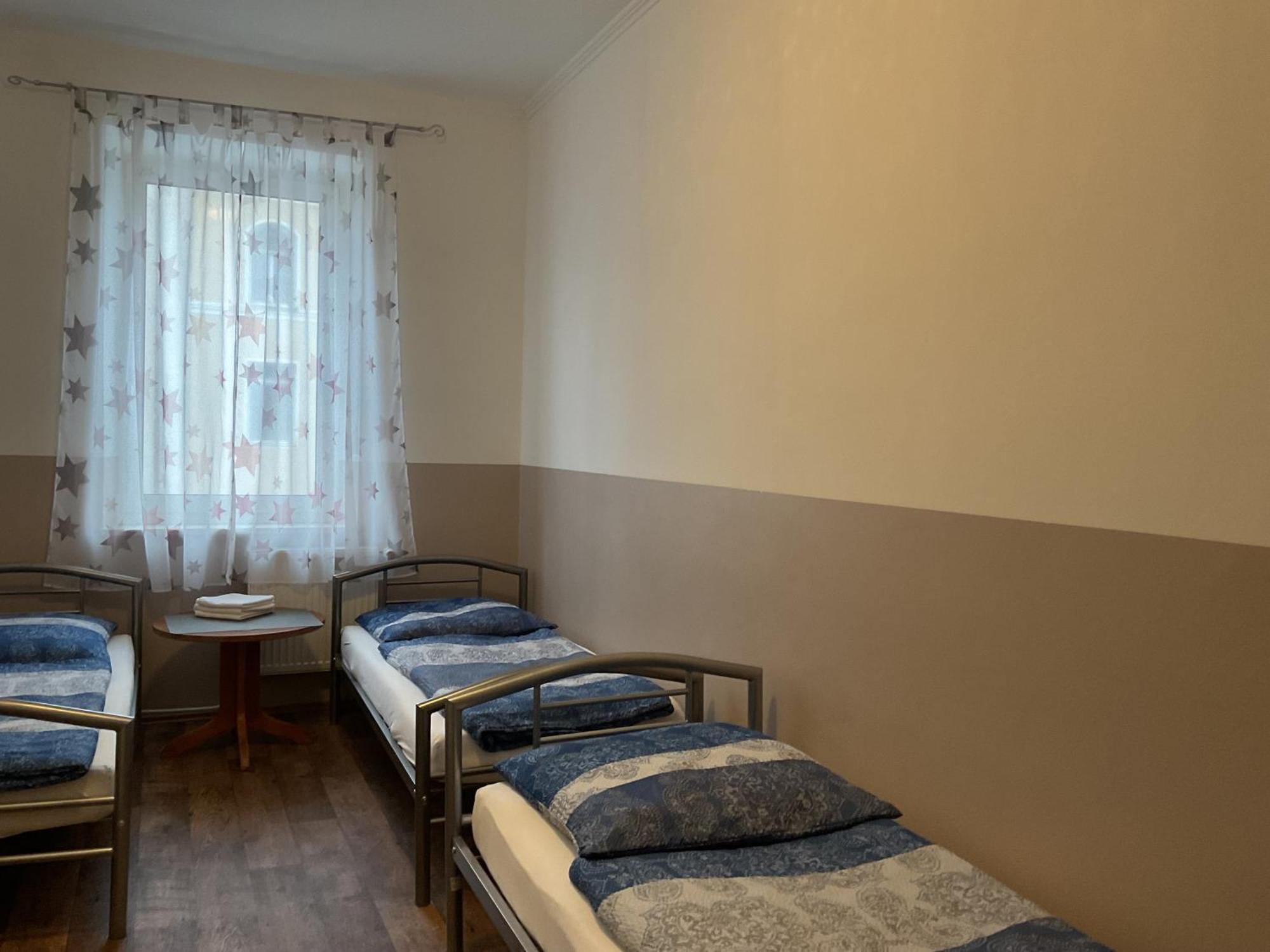 Pension&Hostel Anna - Monteurzimmer ミュンヘン エクステリア 写真