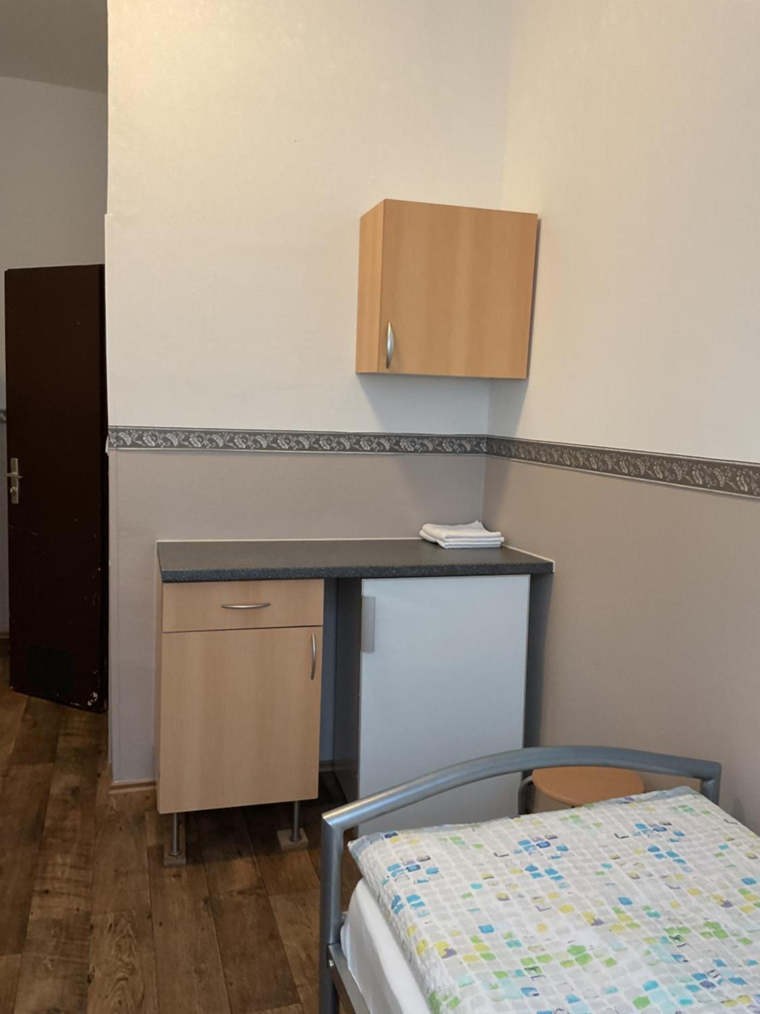 Pension&Hostel Anna - Monteurzimmer ミュンヘン エクステリア 写真