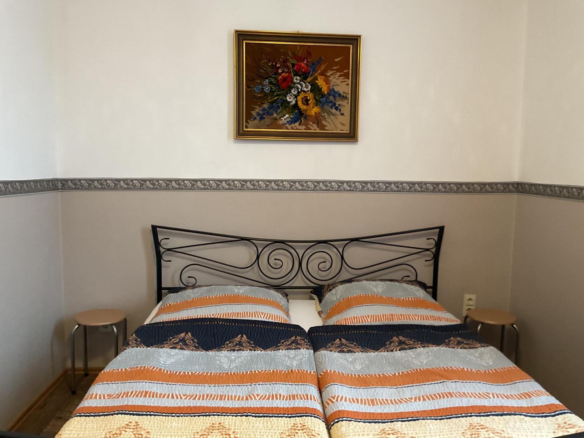 Pension&Hostel Anna - Monteurzimmer ミュンヘン エクステリア 写真