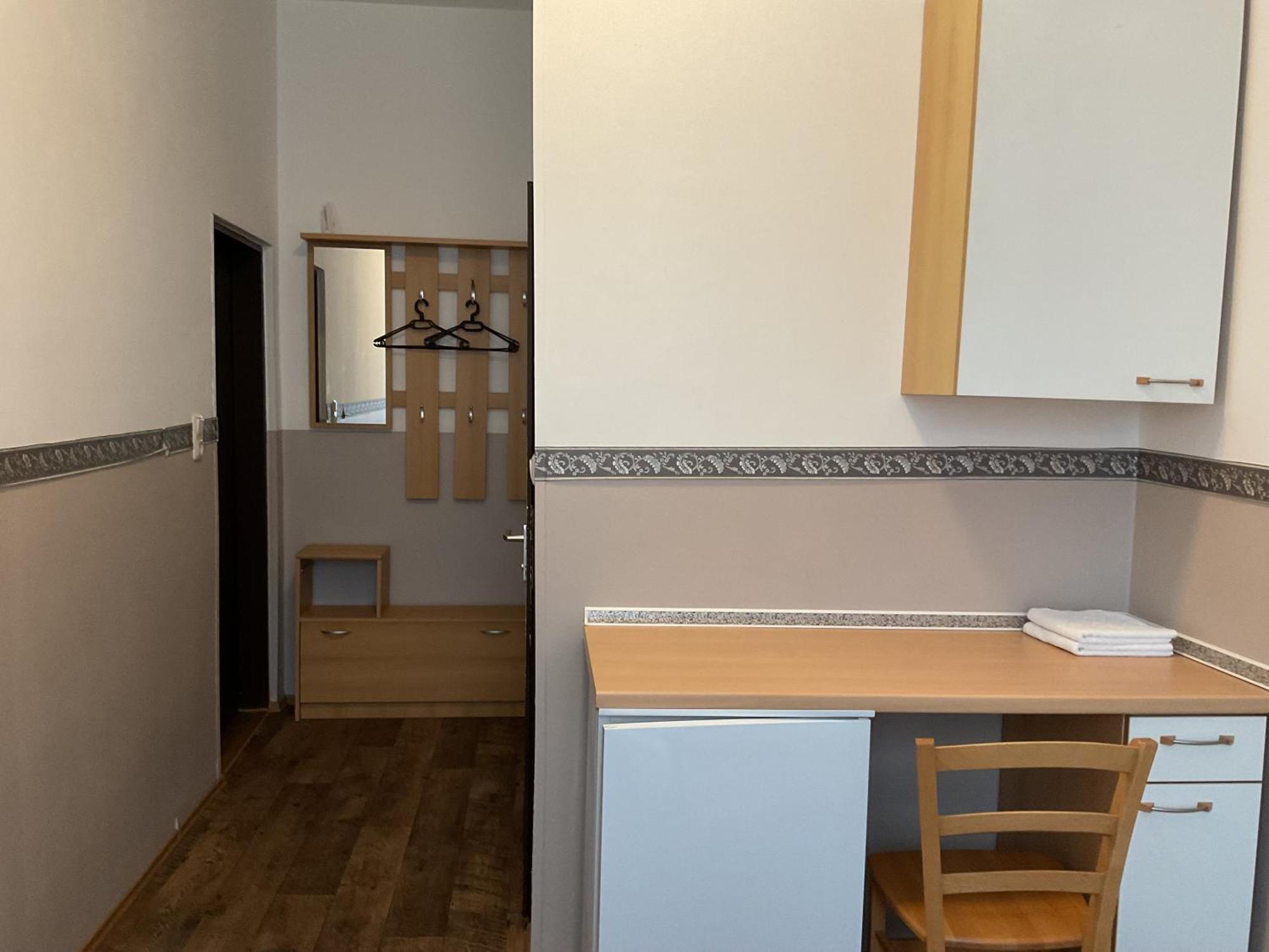 Pension&Hostel Anna - Monteurzimmer ミュンヘン エクステリア 写真