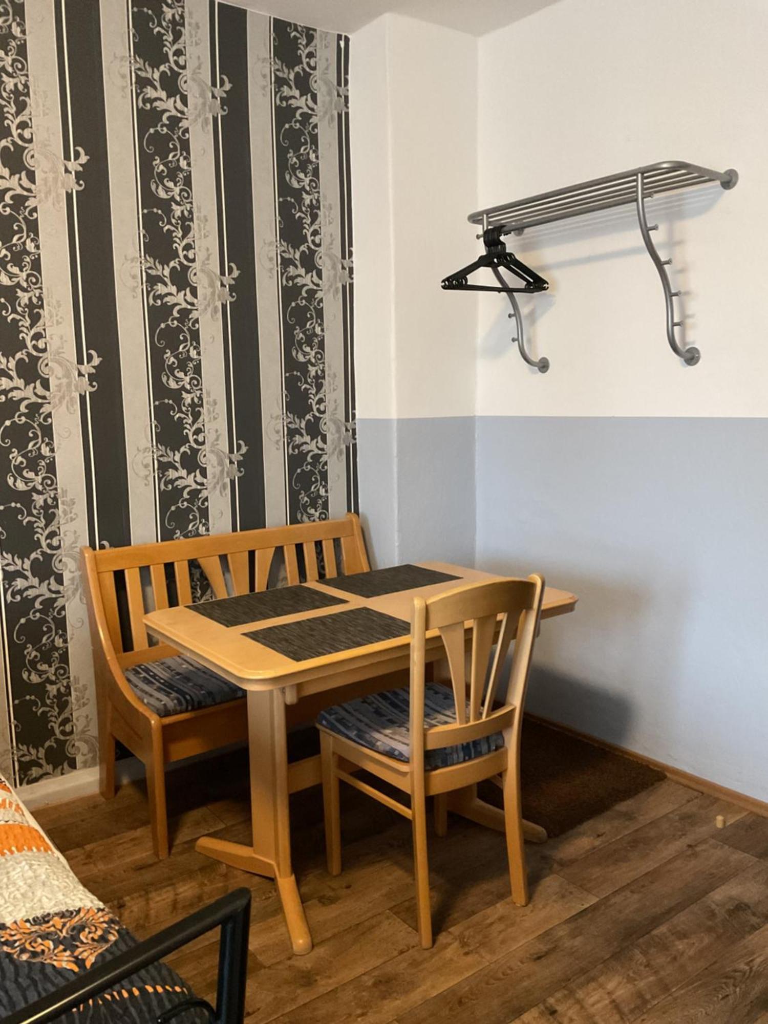 Pension&Hostel Anna - Monteurzimmer ミュンヘン エクステリア 写真